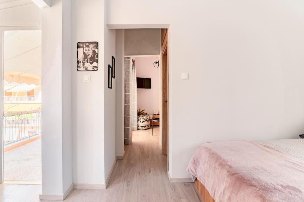 Apartament Under The Hill Ateny Zewnętrze zdjęcie